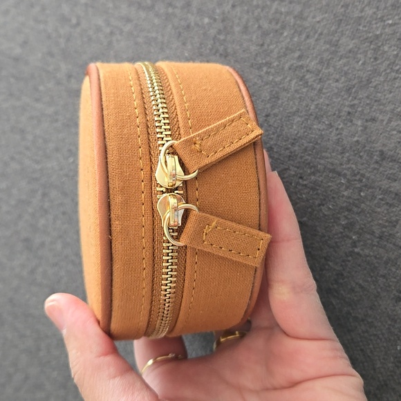 Sezane Jewelry Case - Picture 5 of 5